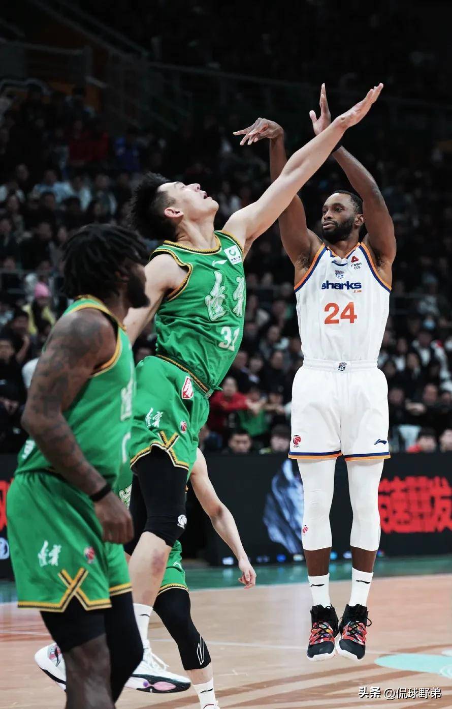 关于关键时刻全明星赛焦点战；北京首钢豪取连胜；引发热议；纪律约束更严格的信息-九游体育app