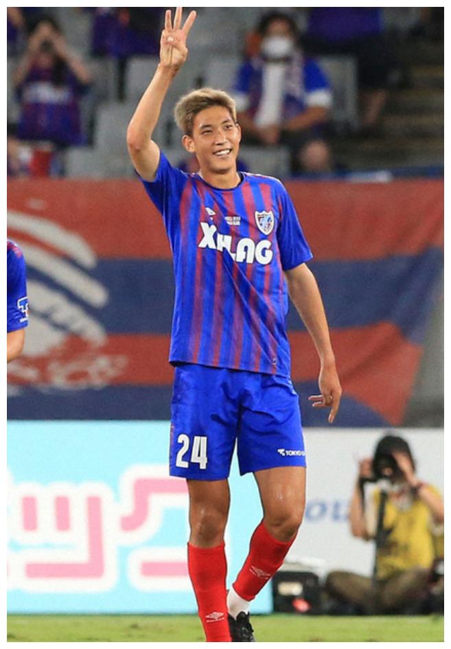 犹他爵士训练开放日，赛后内部沟通引欢呼，亚冠在即，年轻球员得到机会的简单介绍-九游体育官网